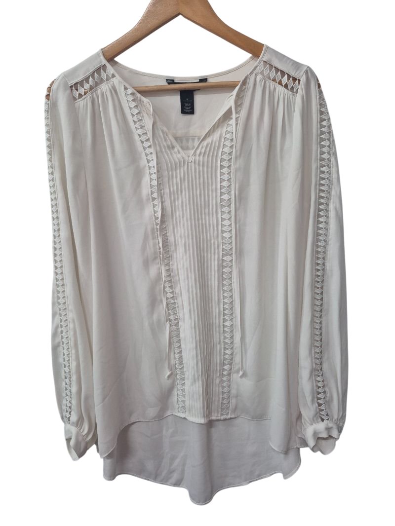 White House Black Market Embroidered Blouse Long Sleeves