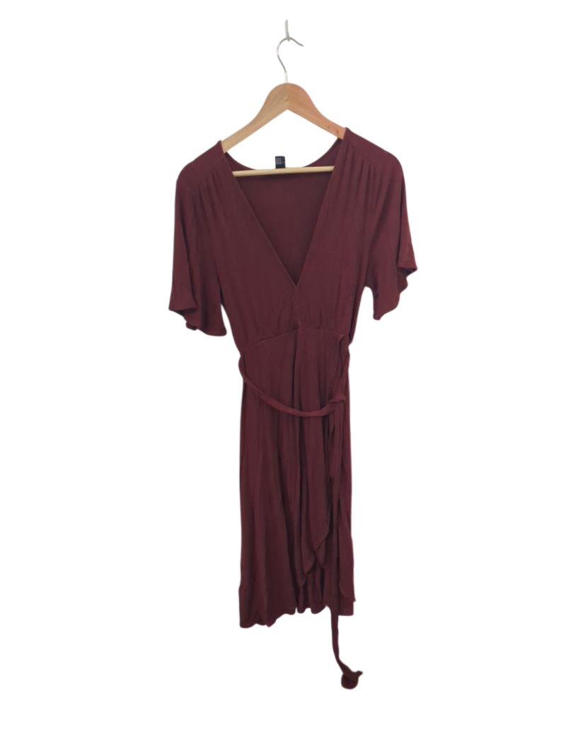 Forever 21 V-Neck Tie-Waist Dresses