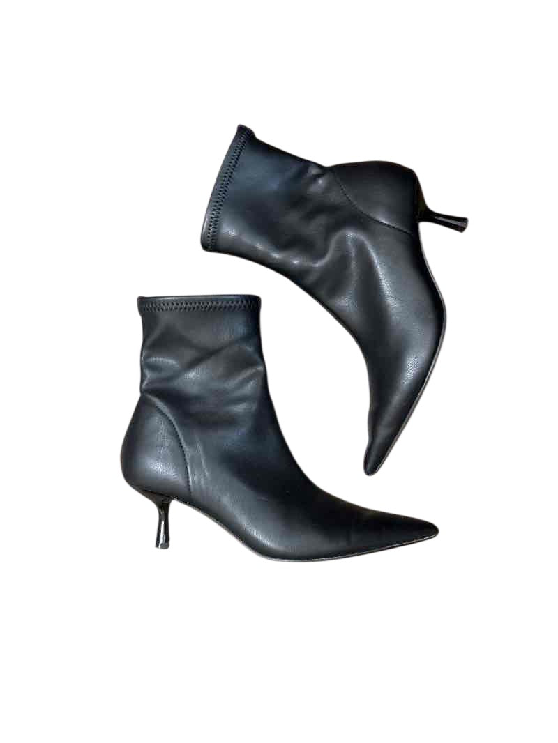 Guess Pointed Toe Boots