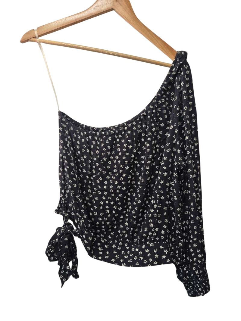 American Eagle Floral Off-Shoulder Long Sleeves