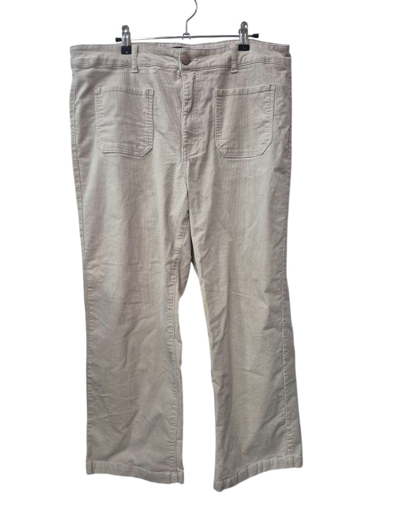 Jones & CO Straight Leg Pants