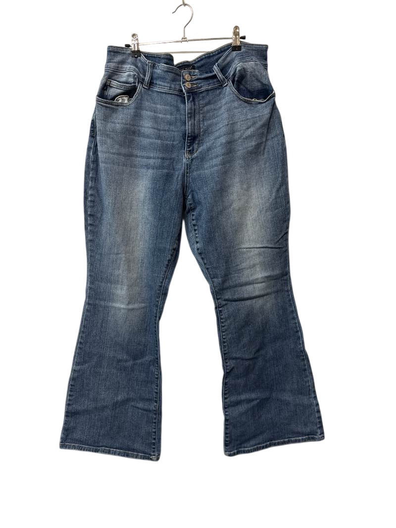 Judy Blue Flared Leg Jeans