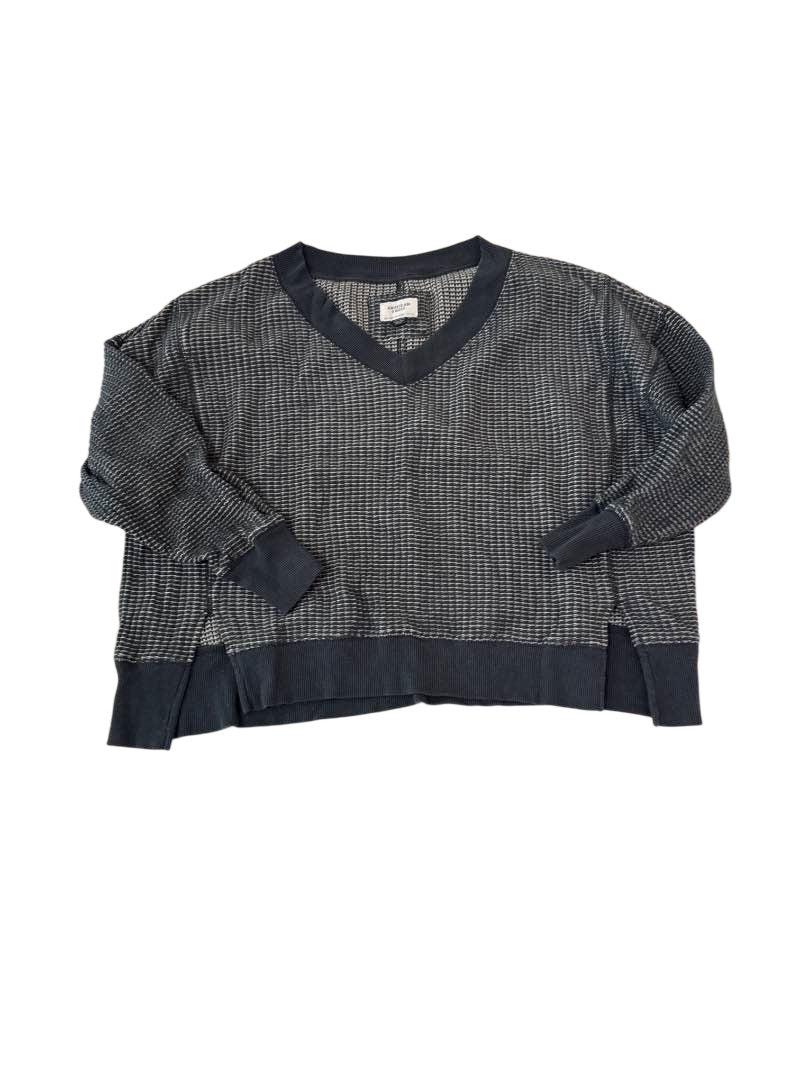 American Eagle V-Neck Sweater Sweaters