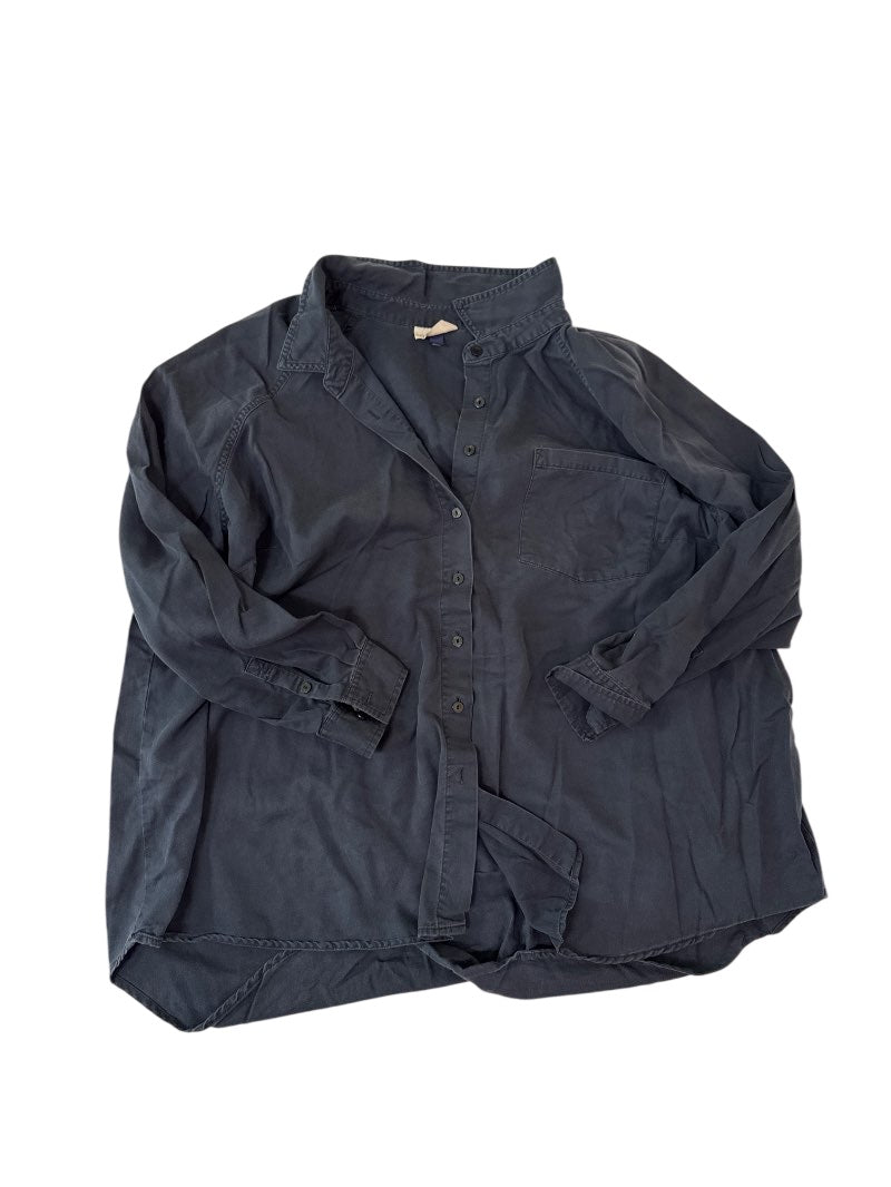 Univereal Thread Button-Up Shirt Long Sleeves