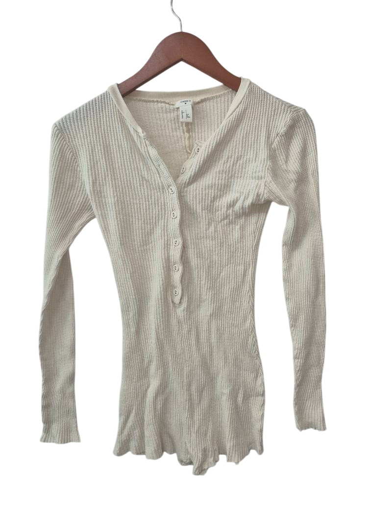 Forever 21 Ribbed Henley Long Sleeves