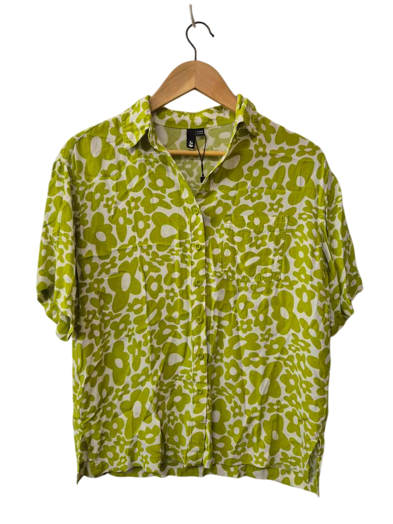 g Floral Print Short Sleeves