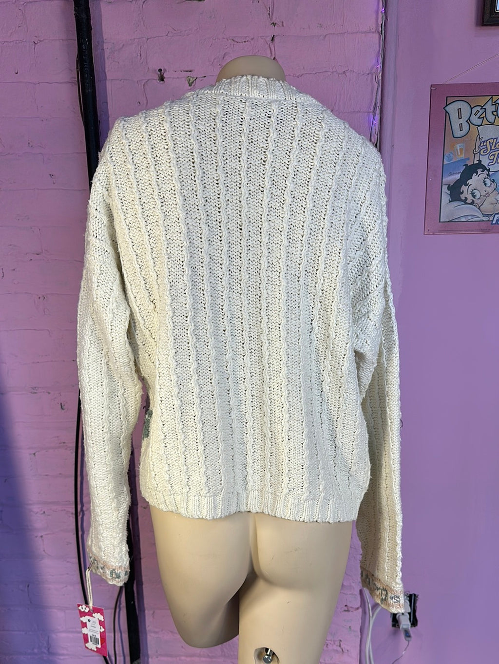 White LizWear Floral Mockneck Sweater, M