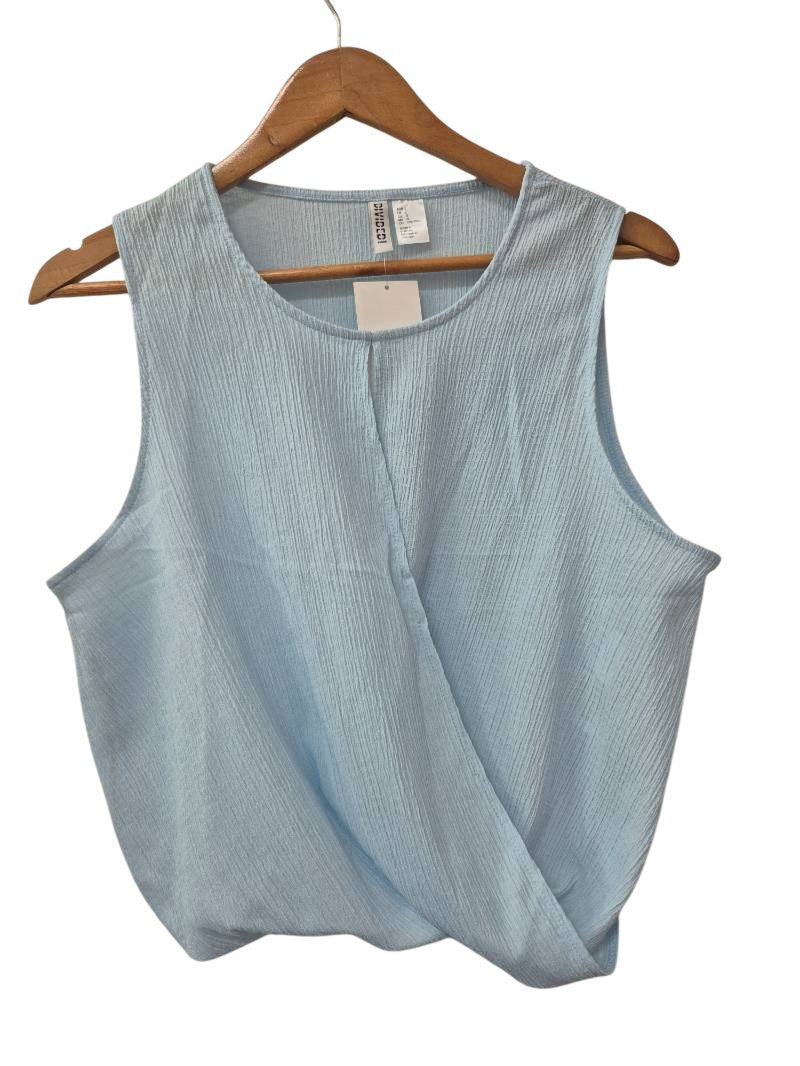 Divided Sleeveless Textured Tanks