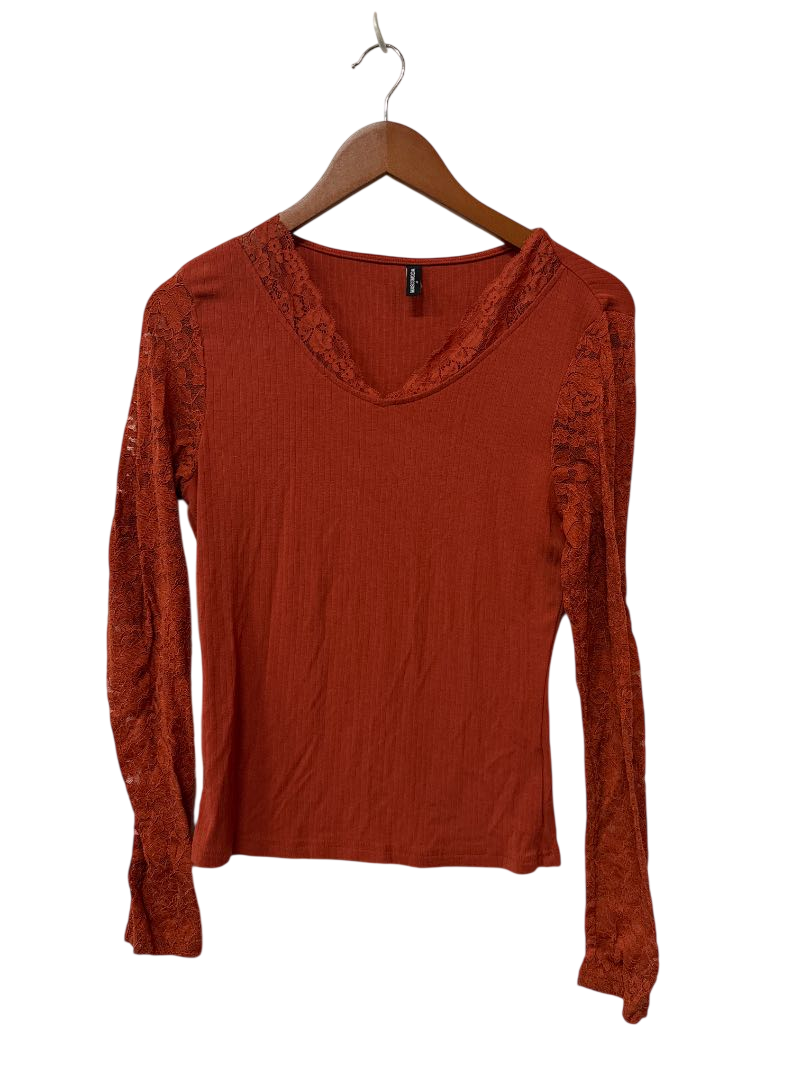Mascomoda Lace Trim Long Sleeves