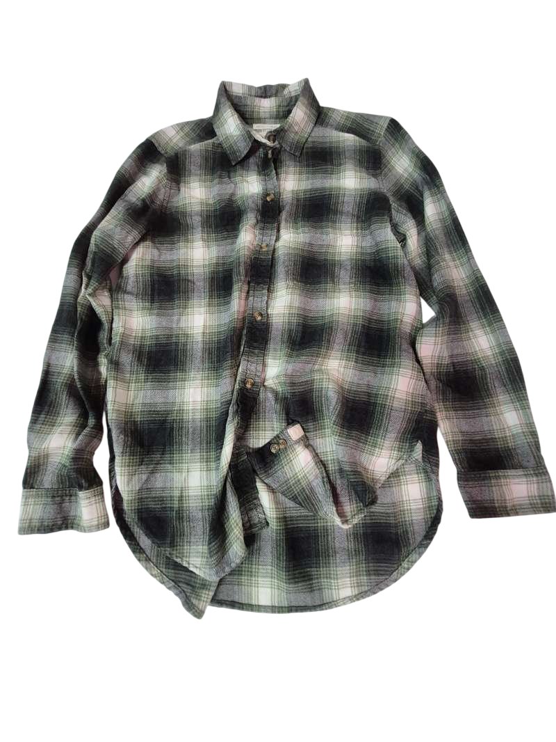 American Eagle Button-Up Shirt Long Sleeves