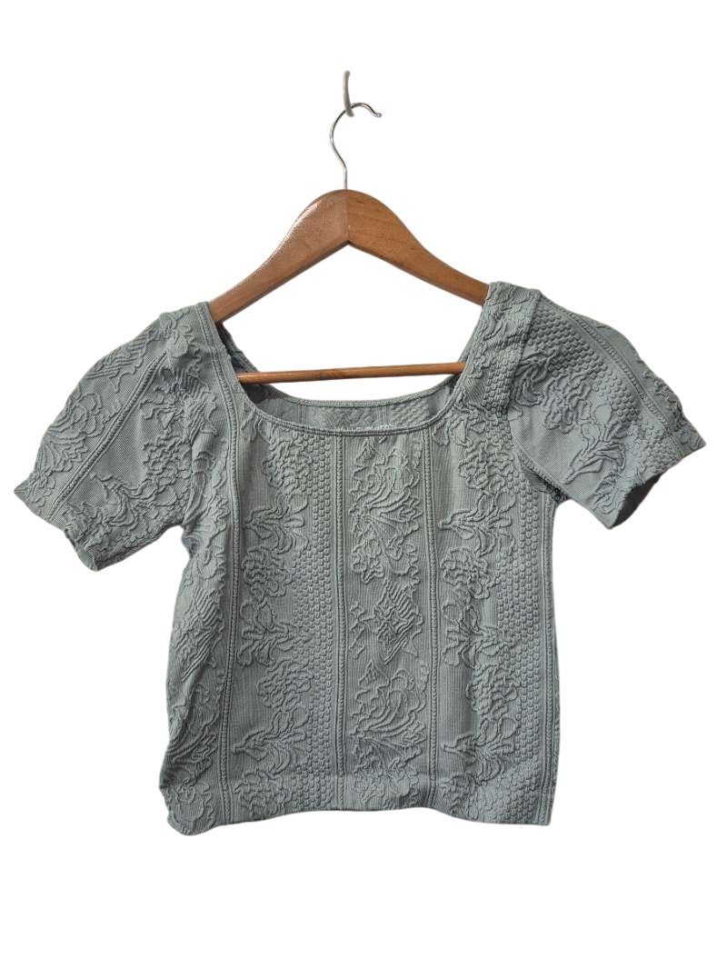Wallflower Textured Knit Short Sleeves