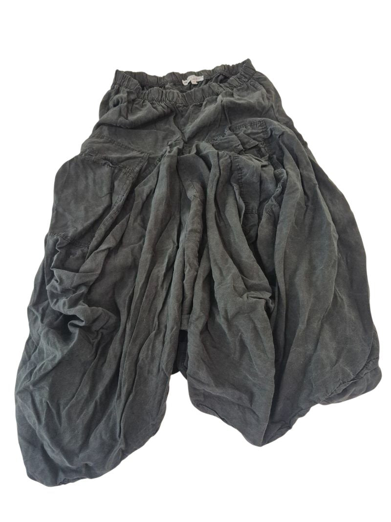 Tempo Paris Flowy Midi Skirt