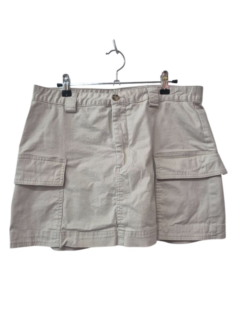 Abercrombie & Fitch Cargo Mini Skirt