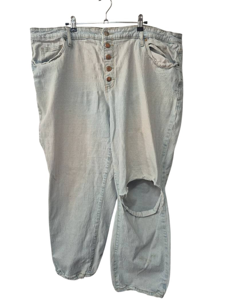 Universal Thread Button-Fly Torn Jeans