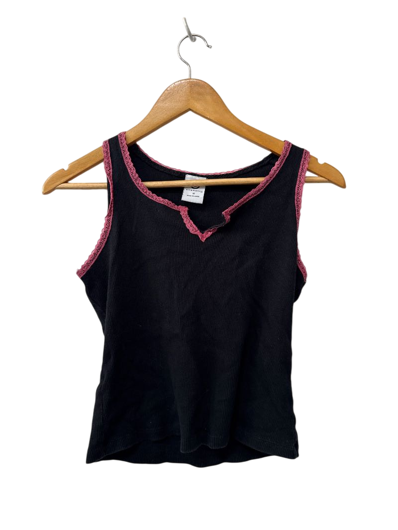 Ellmenno V-Neck Tank Tanks