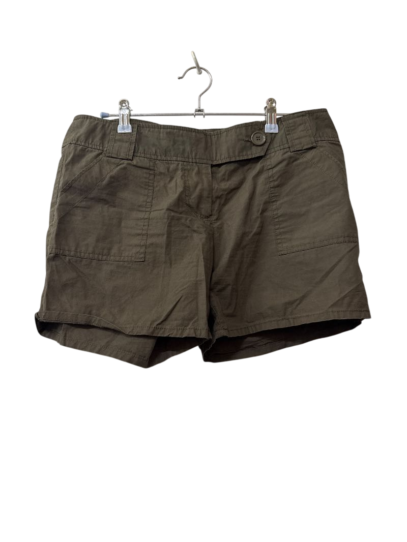 The Limited Buttoned Pocket Shorts
