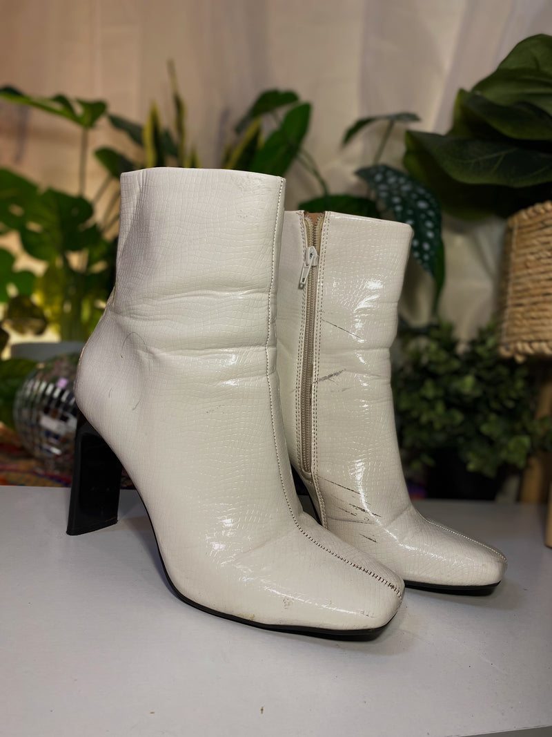 White  Mix No. 6 Ankle Boot, 8 *AS IS*