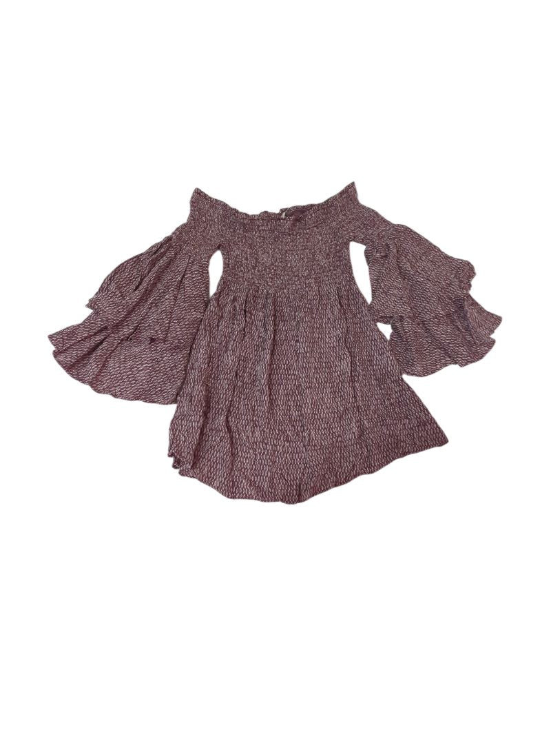 Illa illa  Off-Shoulder Flared Long Sleeves