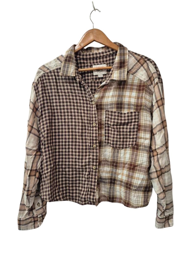 American Eagle Plaid Button-Up Vintage
