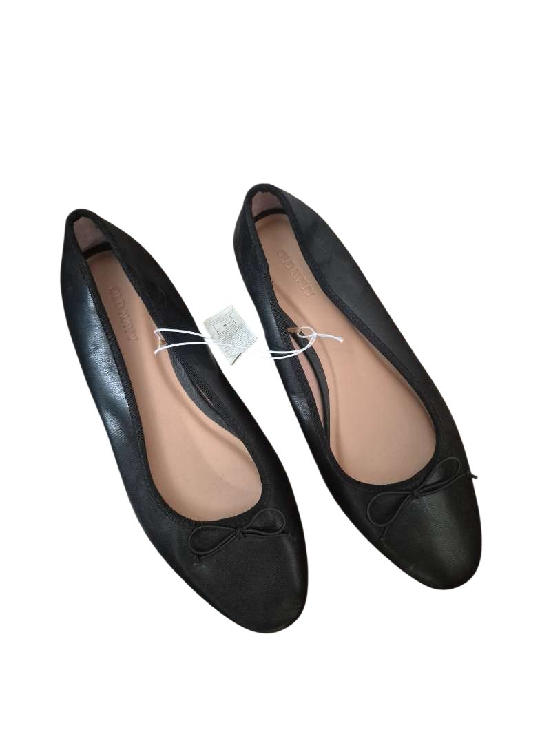 Old Navy Bow Detail Flats