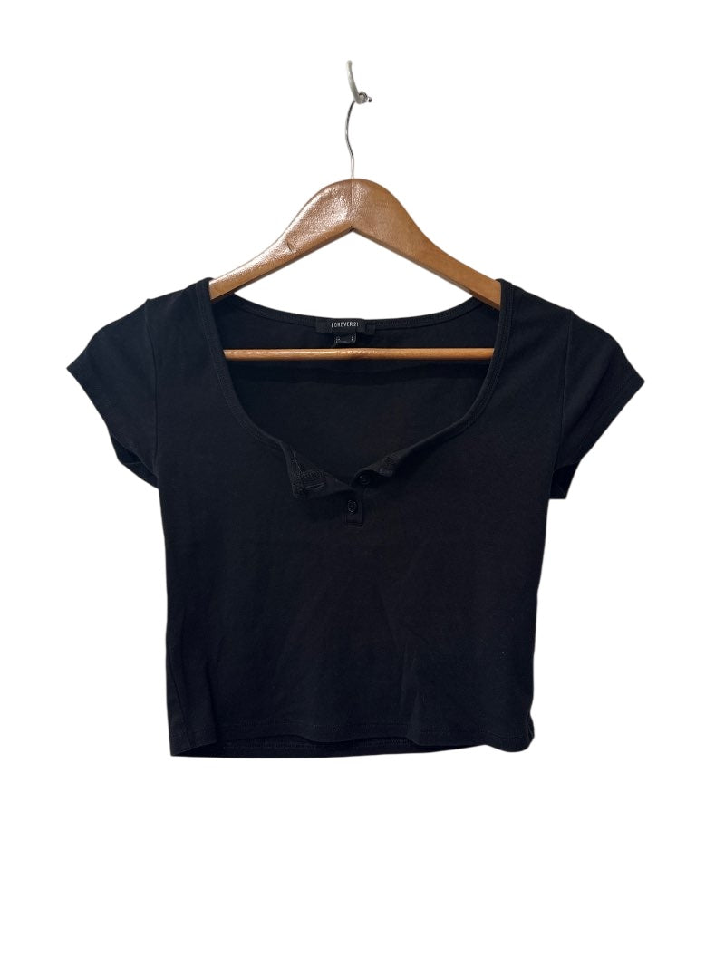 Forever 21 Buttoned Cropped Short Sleeves