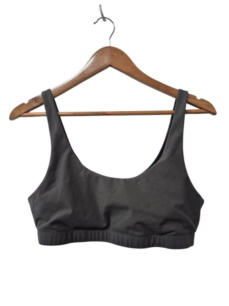 Vuor1 Scoop Neck Bra Athletic