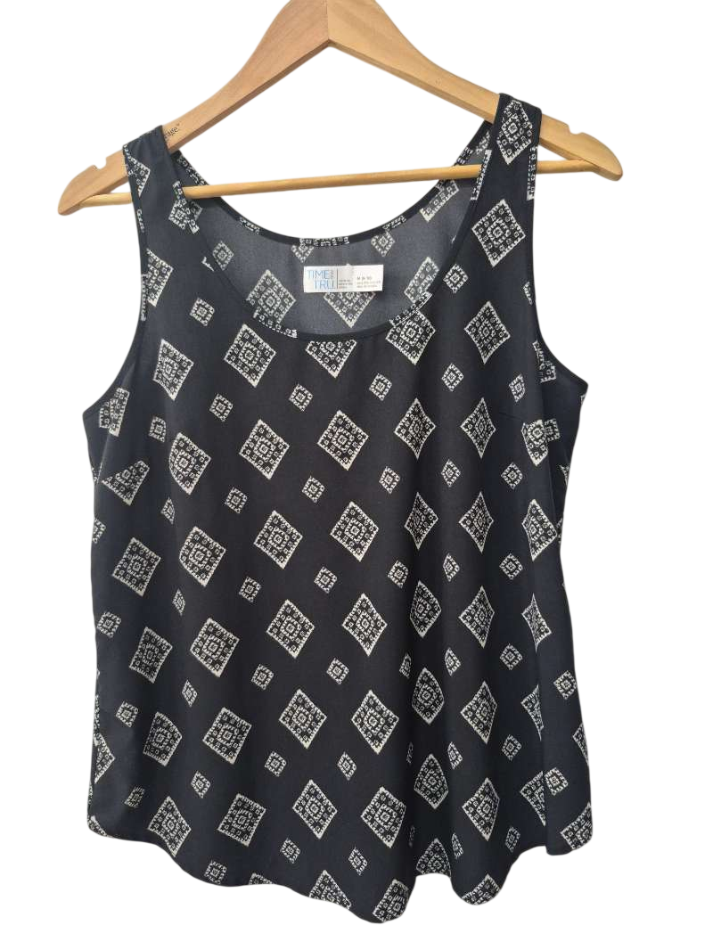 Time & Tru Sleeveless Tank Tanks