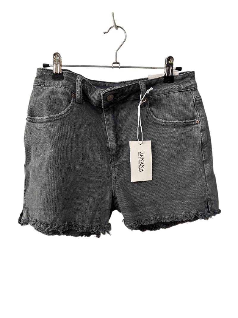 Zenana Outfitters Frayed Hem Shorts