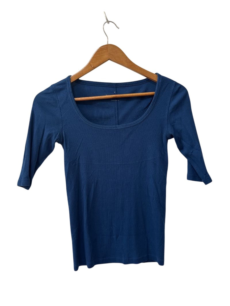 Everlane Round Neck Short Sleeves