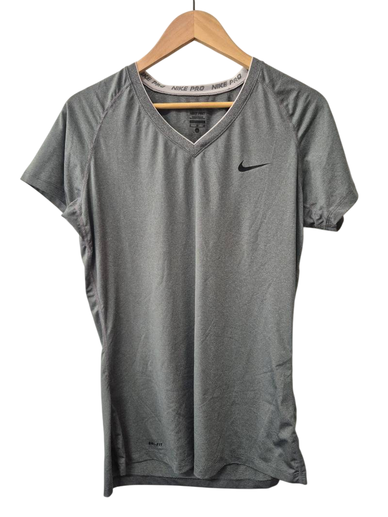 Nike V-Neck Athletic Athletic