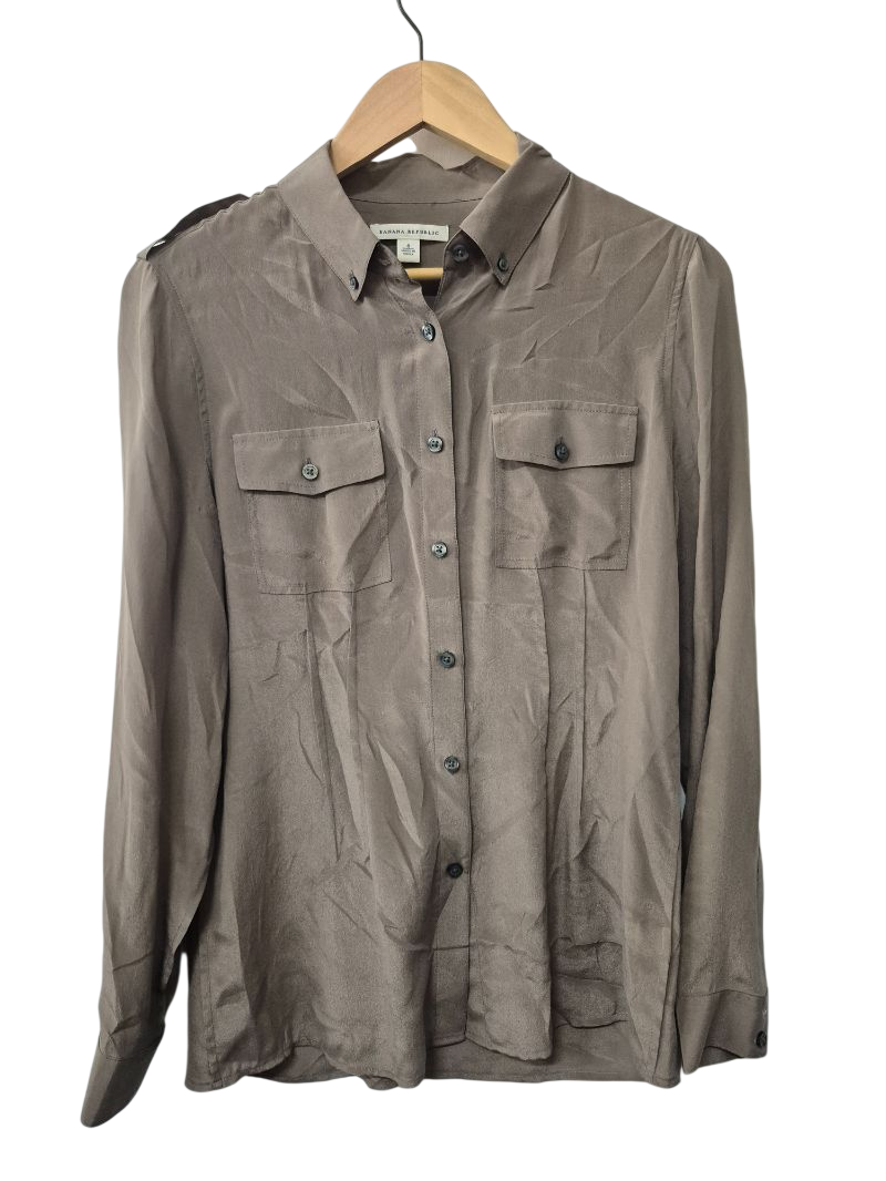 Banana Republic Button-Down Shirt Long Sleeves