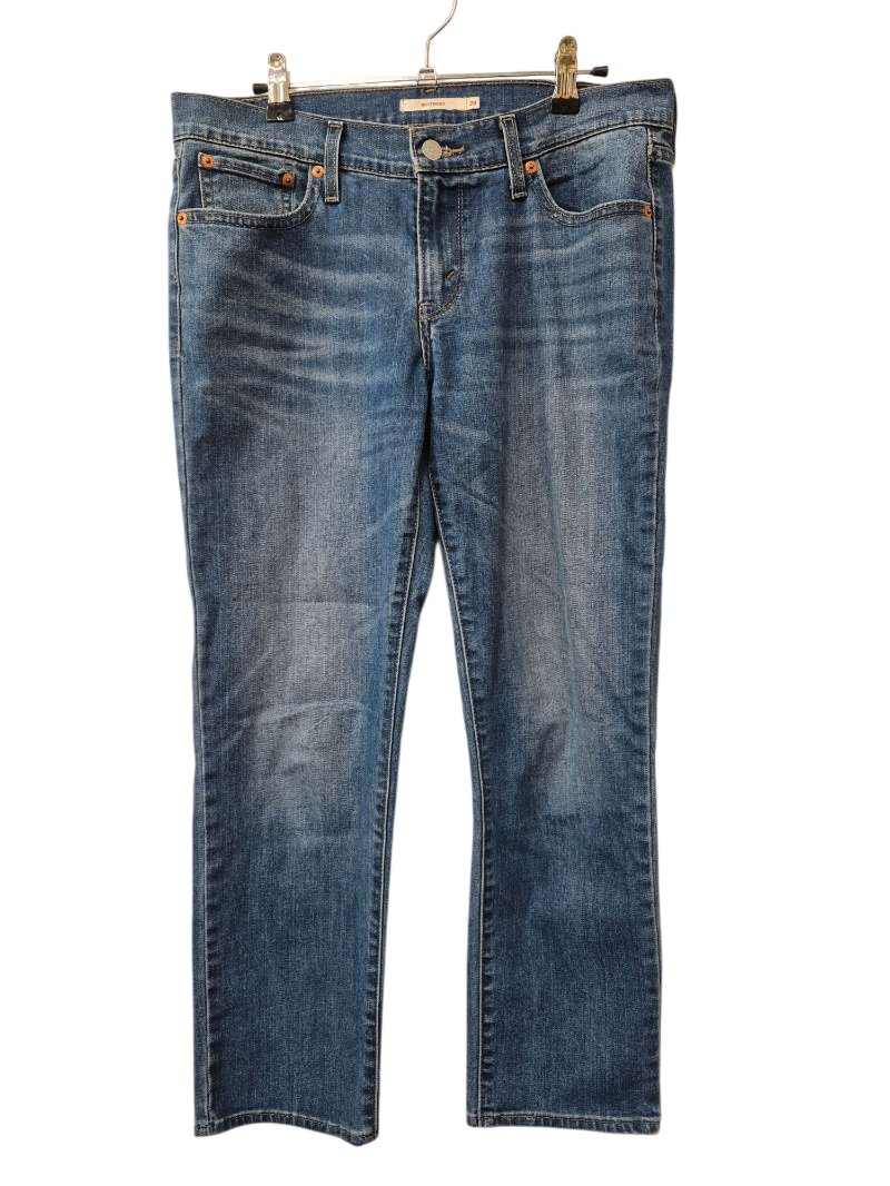 Levis Straight Leg Jeans