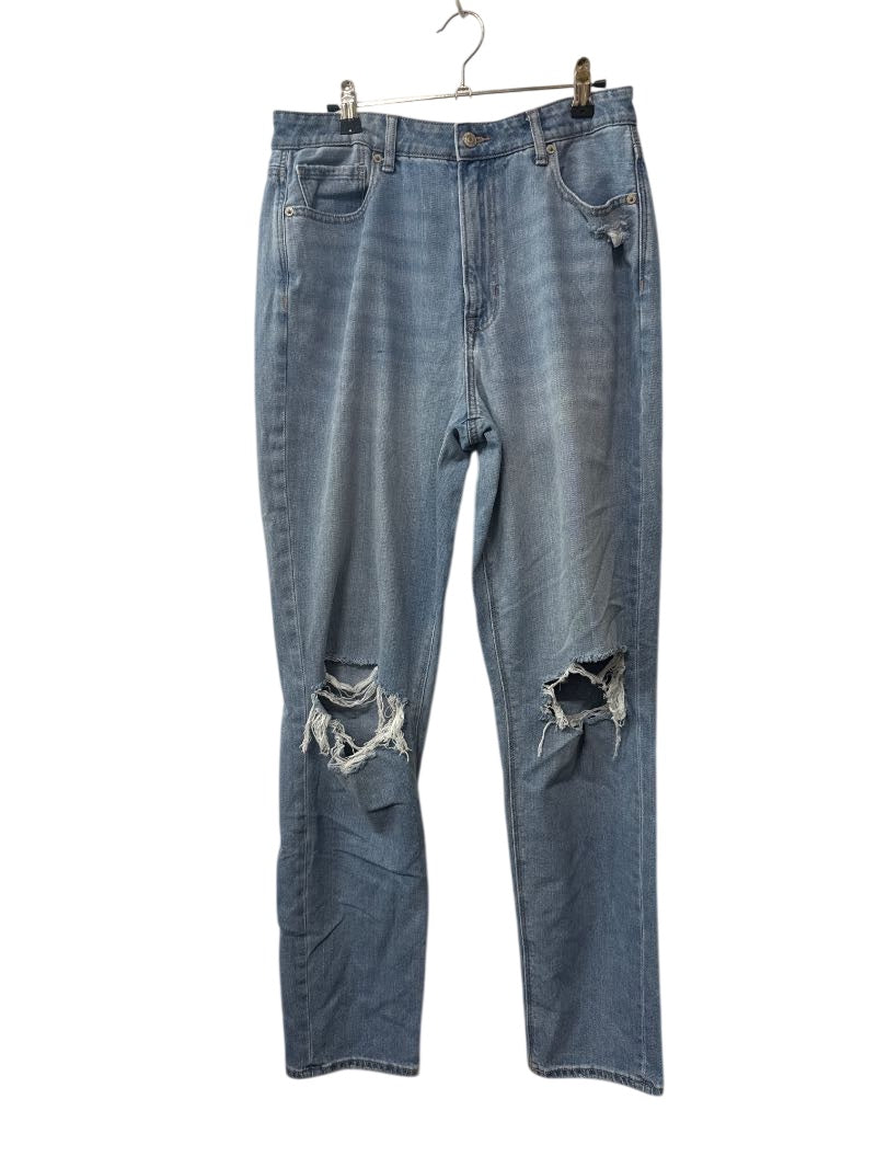 American Eagle Distressed Straight Leg Jeans
