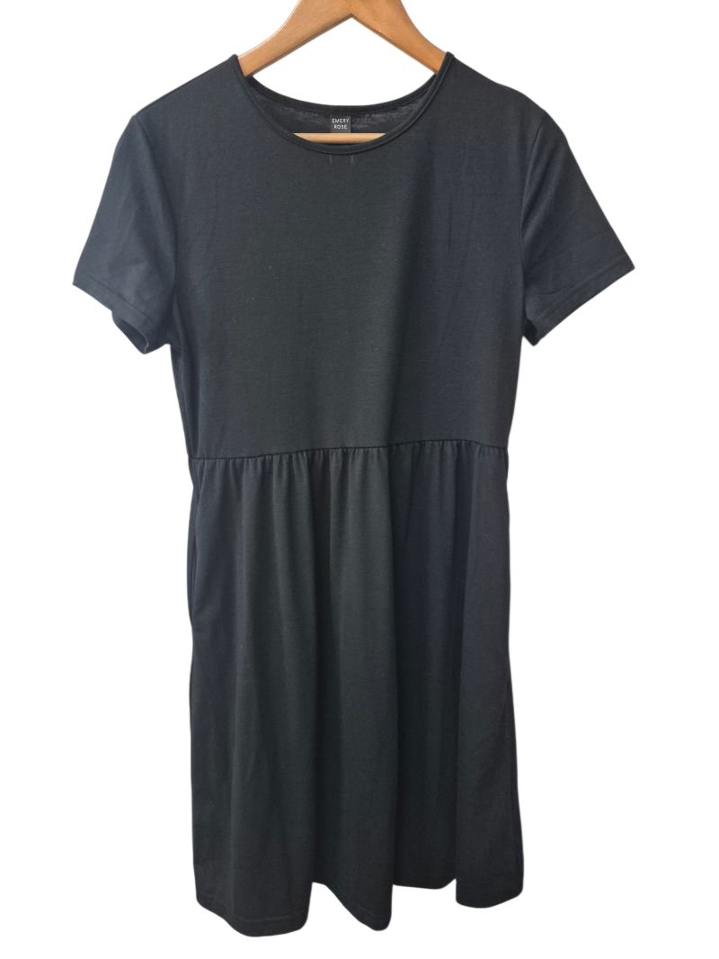 Emery Rose Short Sleeve Dresses