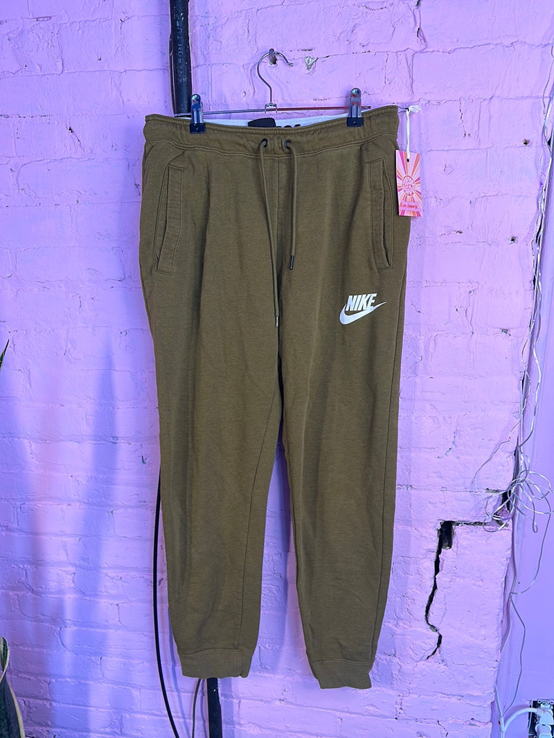 Green Nike Sweat Pants, M