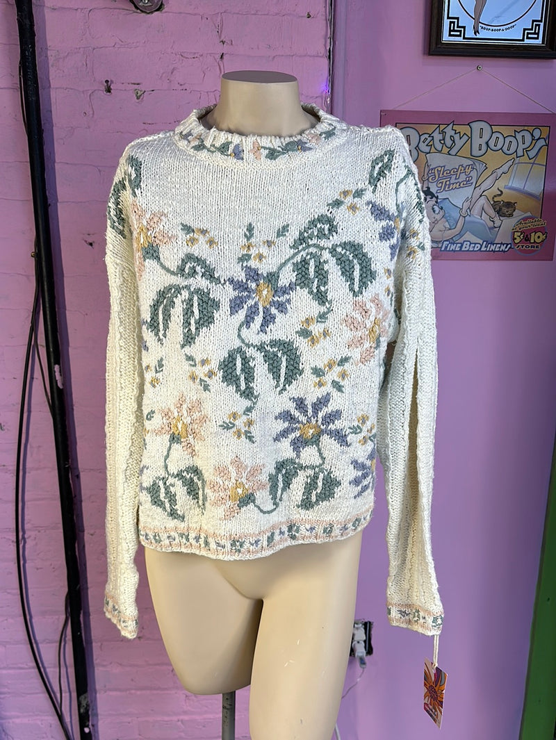 White LizWear Floral Mockneck Sweater, M