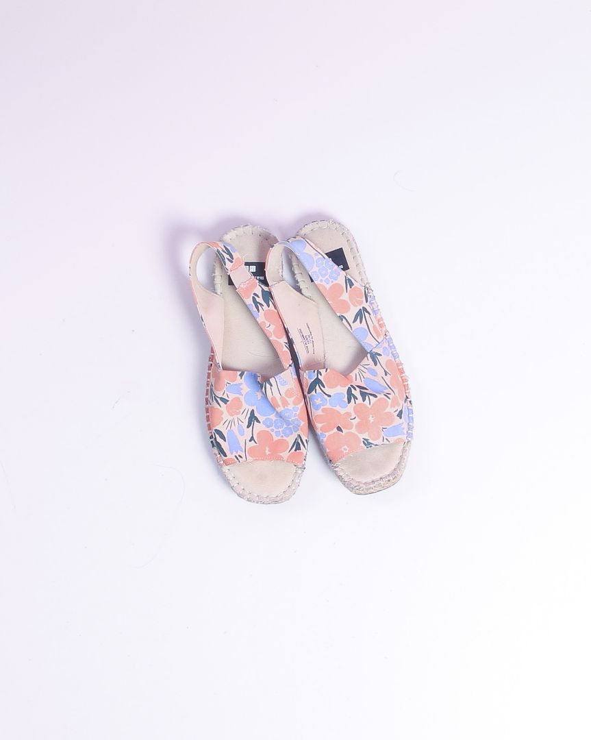 Floral Uniqlo Sandals, 9