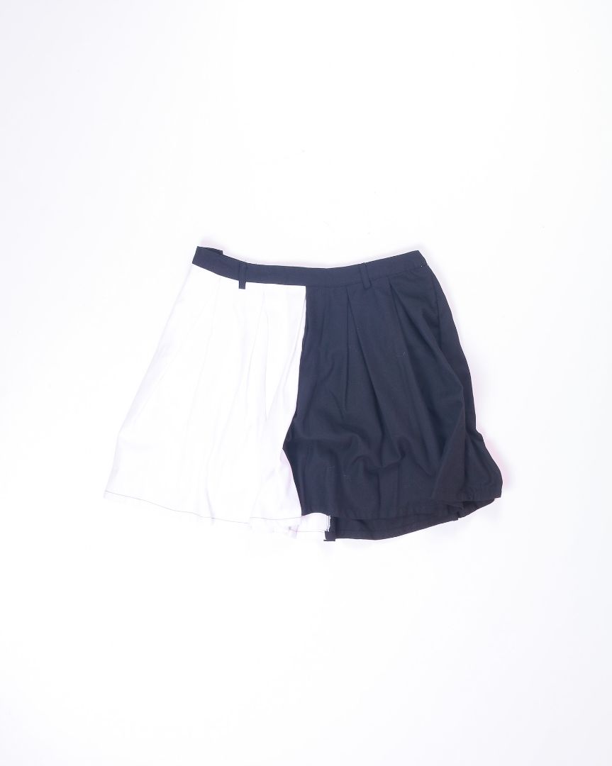 White/Black Hot Topic Skort, L