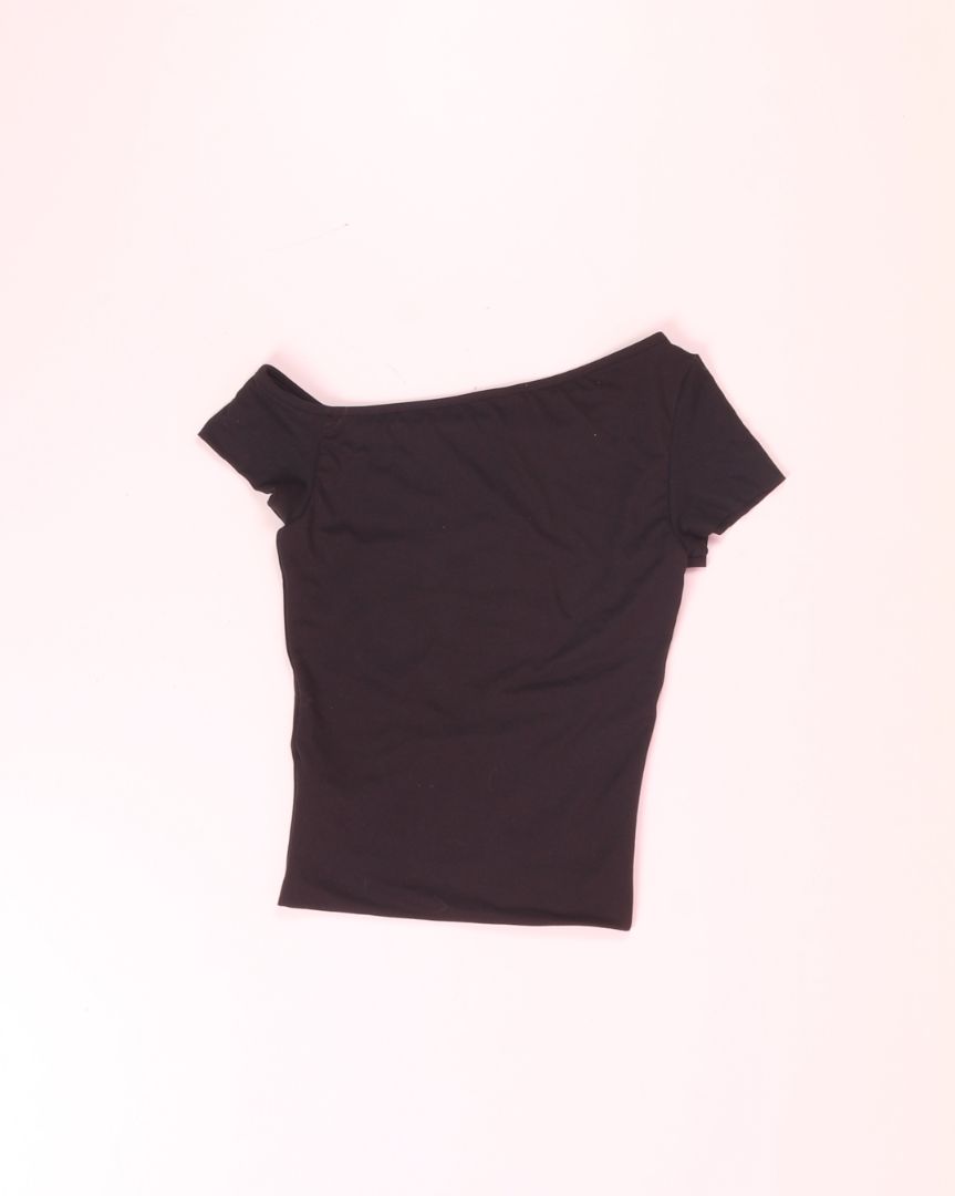 Black Windsor One Shoulder Tee, M
