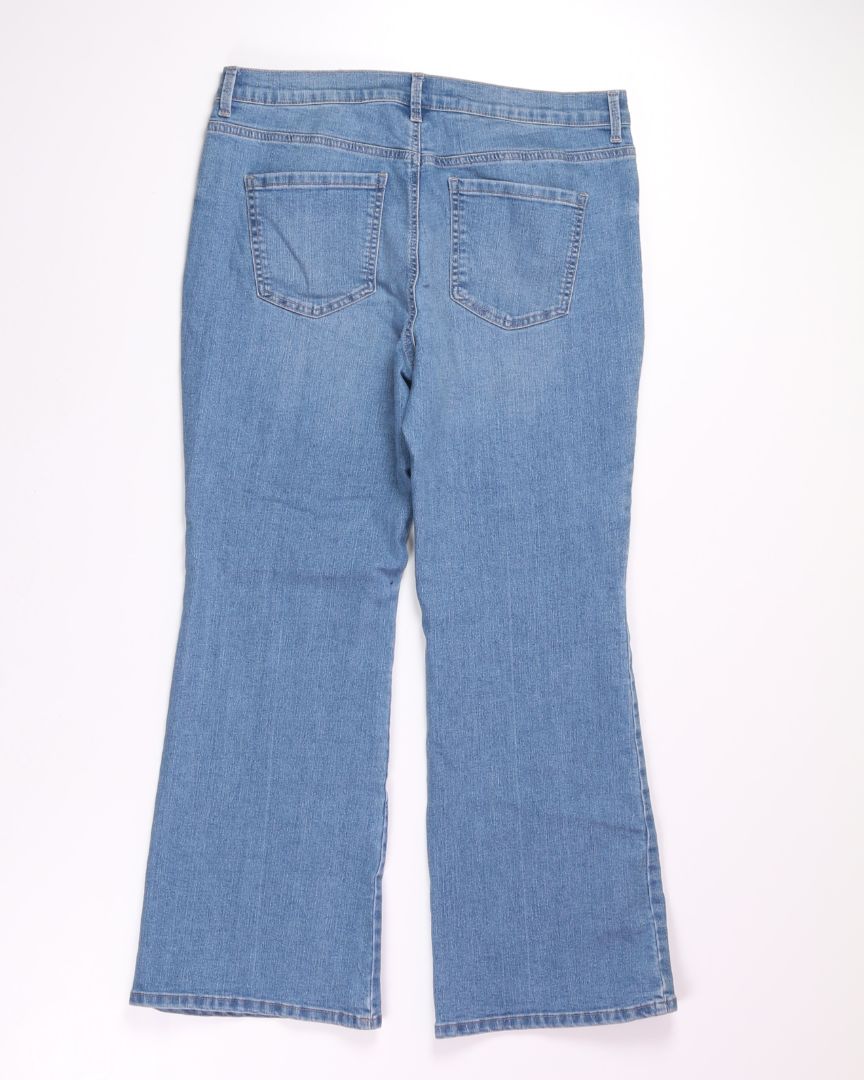 Lightwash Gloria Vanderbilt Bootcut Jeans, 14