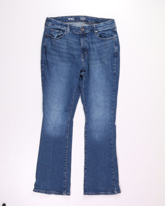 a.n.a Bootcut Jeans, 16