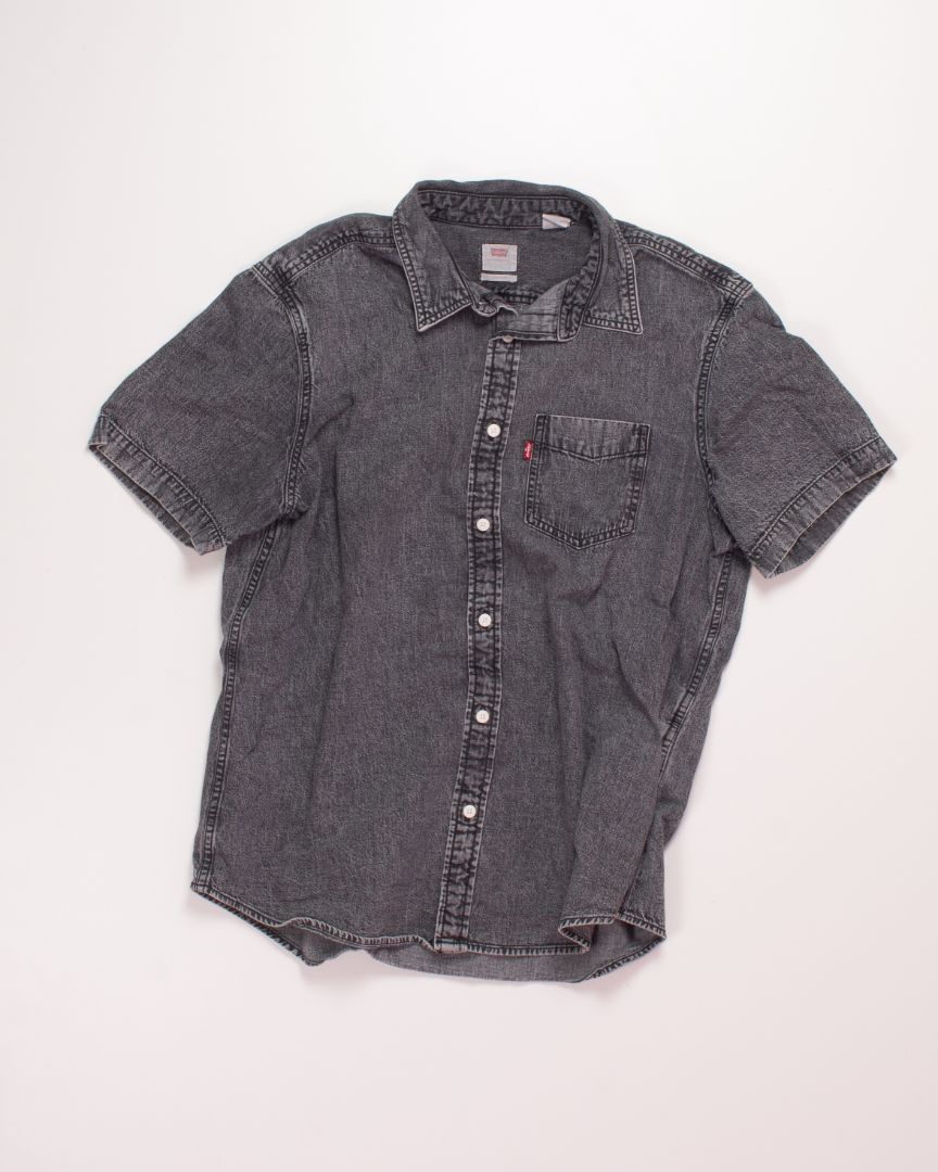 Darkwash Levi's Denim Button Down, L