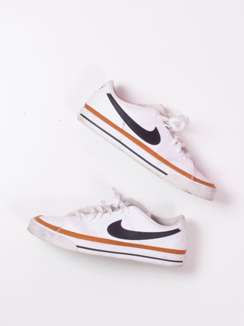 White Nike Sneakers, 10.5