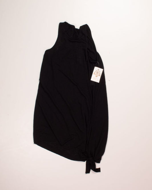Black Becca Shift Dress, M-L
