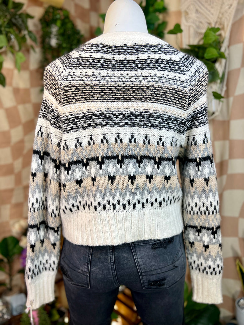 White/Black American Eagle Cropped Buttoned Sweater, M