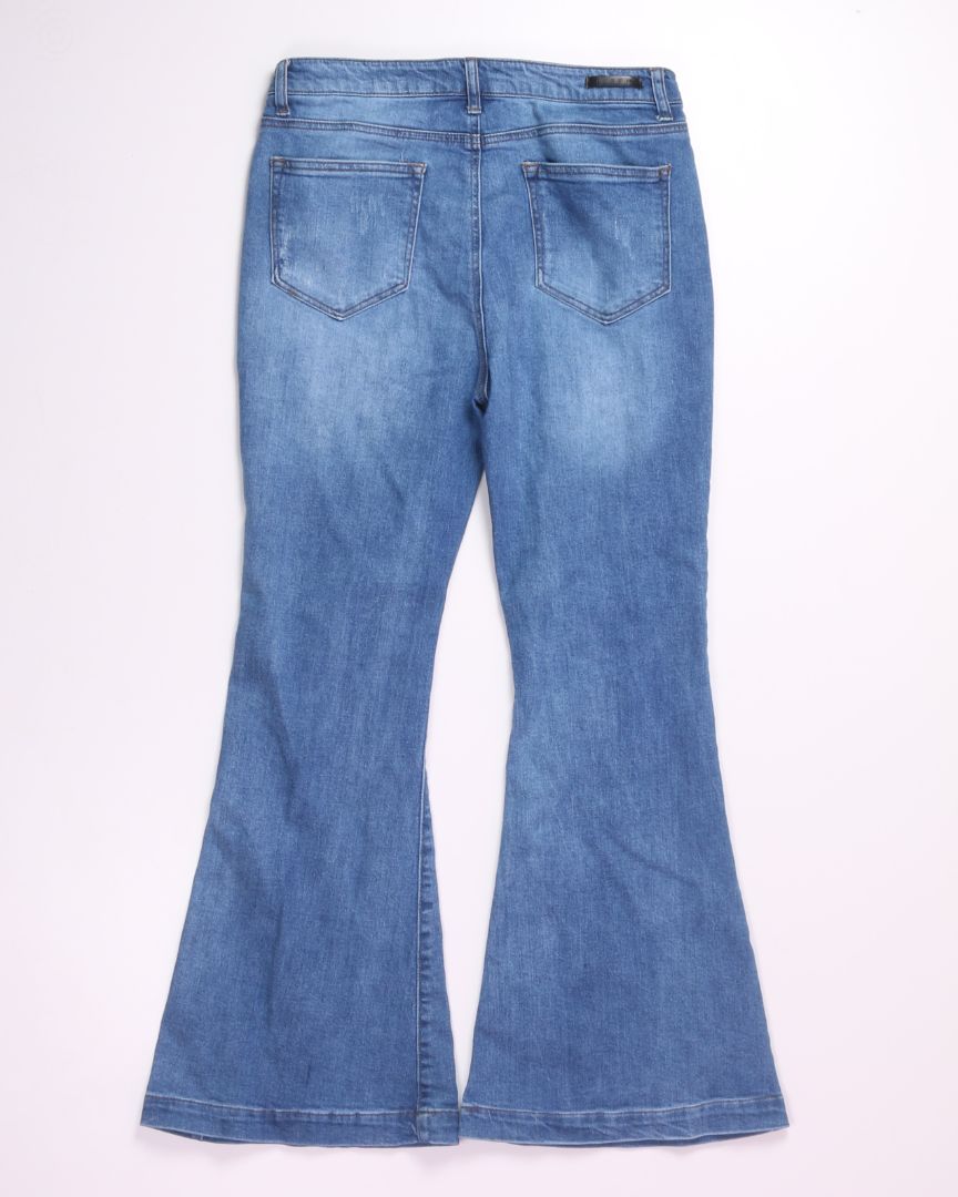 Risen Flare Jeans, 13