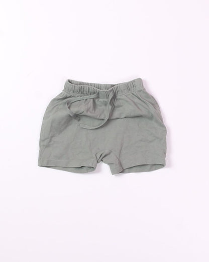 Green h&m Shorts, 4T