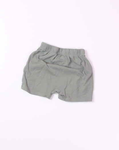 Green h&m Shorts, 4T