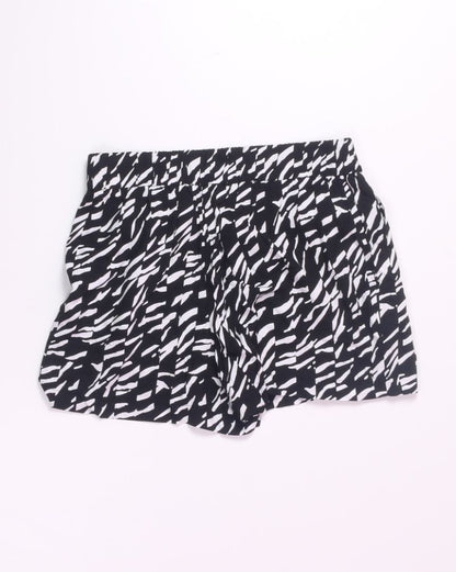 BLack/White Nine West Soft Shorts, M