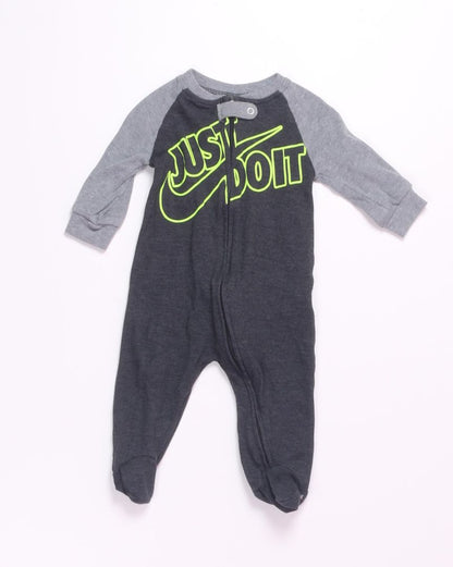 Black Nike Sleeper, 6M